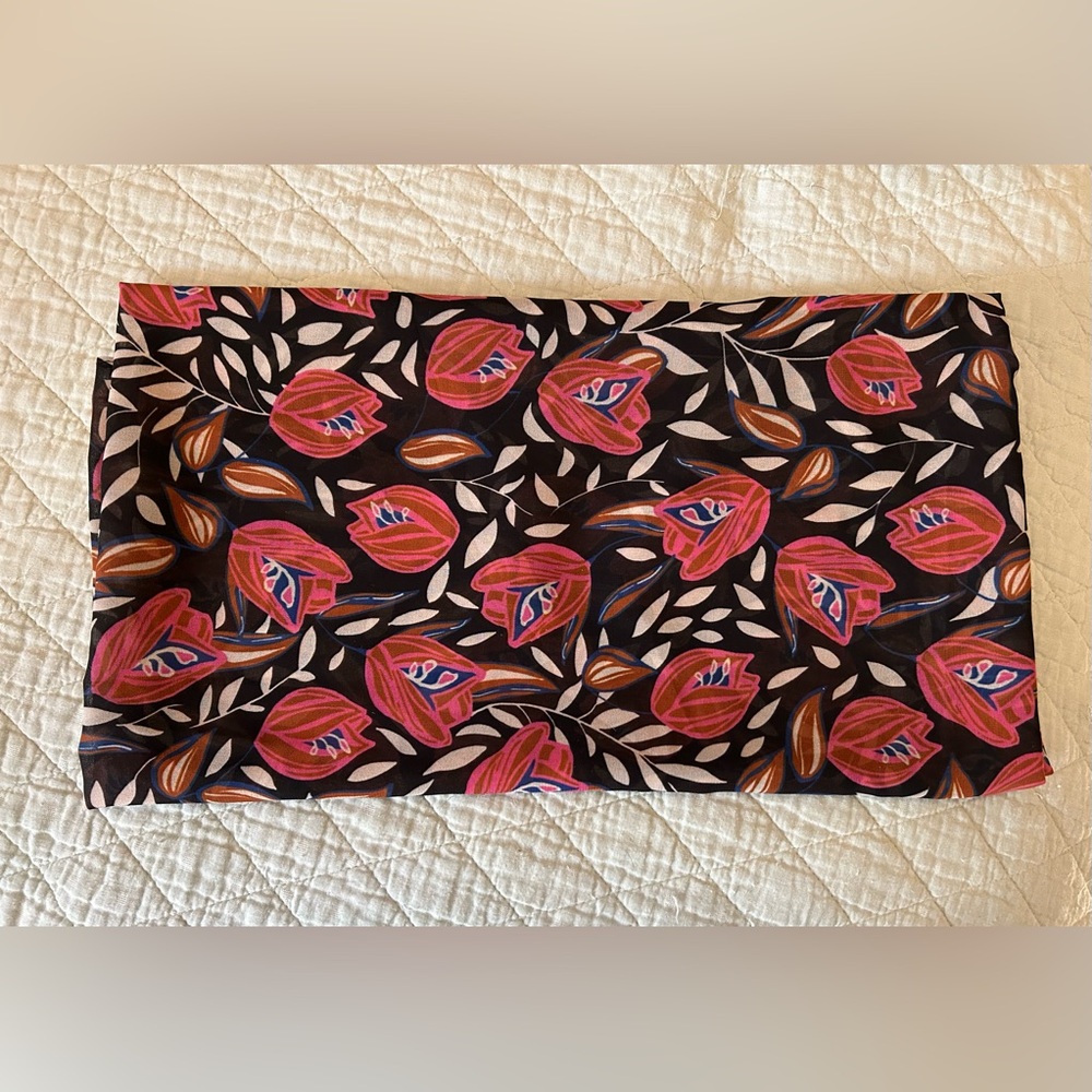 Daniel Rainn Infinity Loop Floral Scarf